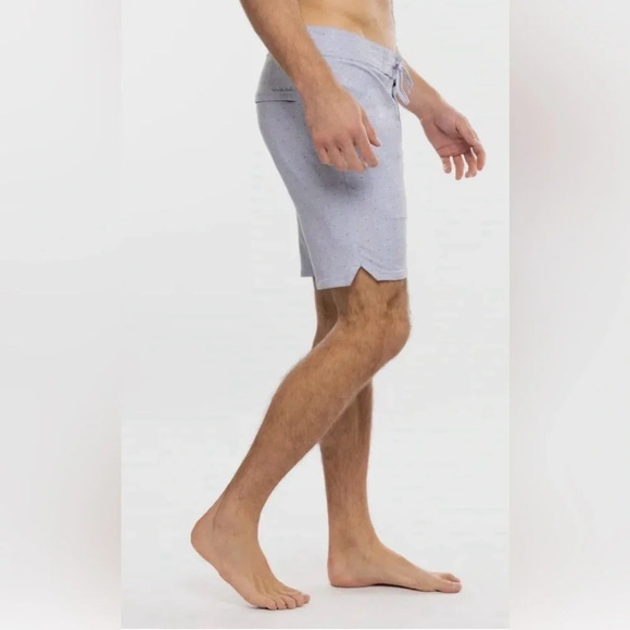 Travis Mathew Buff Buddy Unlined Gray Board Shorts /Swim Shorts - Picture 2 of 6